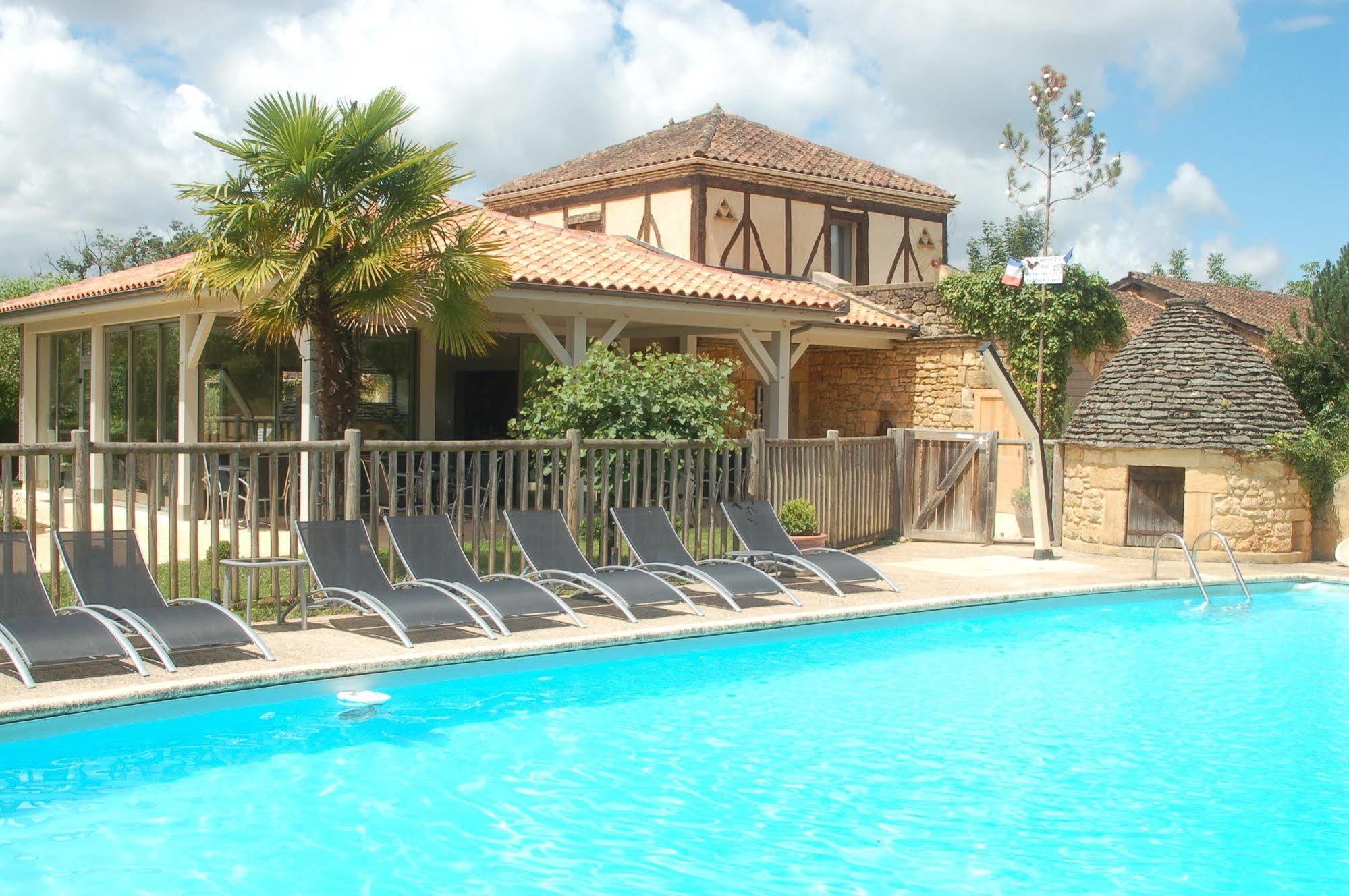 Hotel Le Mas De Castel - Piscine Chauffee Sarlat-la-Caneda Luaran gambar